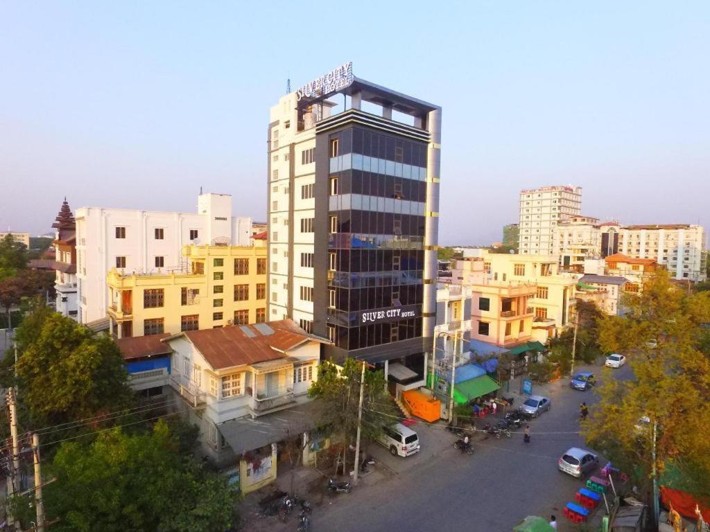 ซิลเวอร์ ซิตี้ โฮเต็ล Hotel มัณฑะเลย์ ภายนอก รูปภาพ