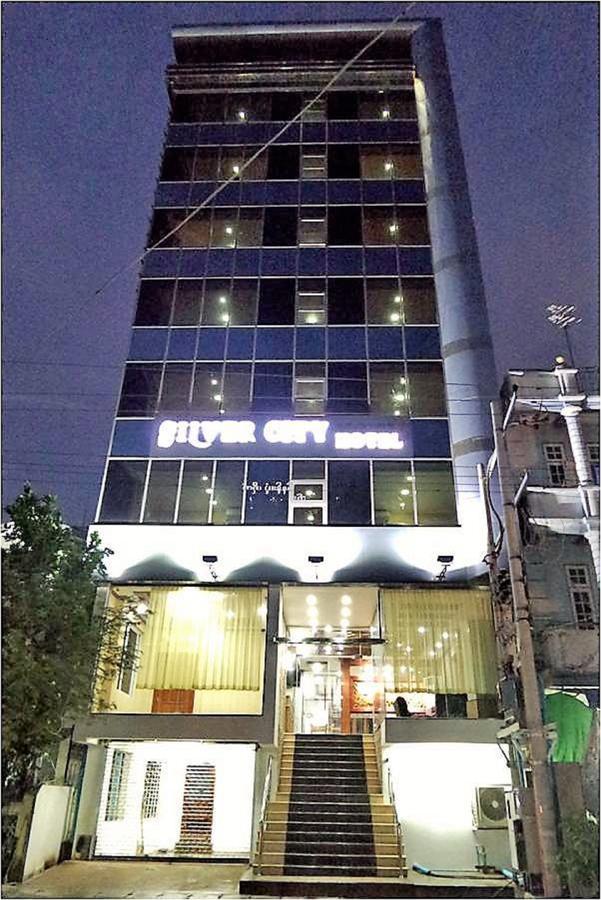 ซิลเวอร์ ซิตี้ โฮเต็ล Hotel มัณฑะเลย์ ภายนอก รูปภาพ